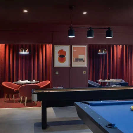 For Students Only - The Store House In Leeds (West Yorkshire)