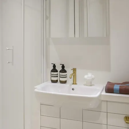 For Students Only - The Store House In Apartment *